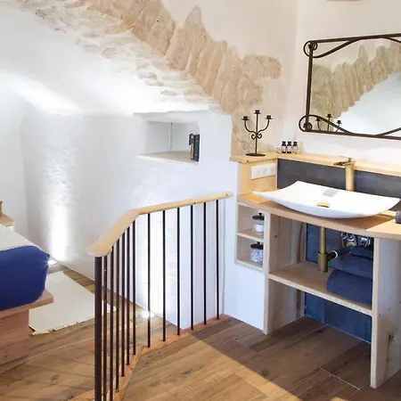 Maison Lapopie Et Bed and Breakfast Saint-Cirq-Lapopie