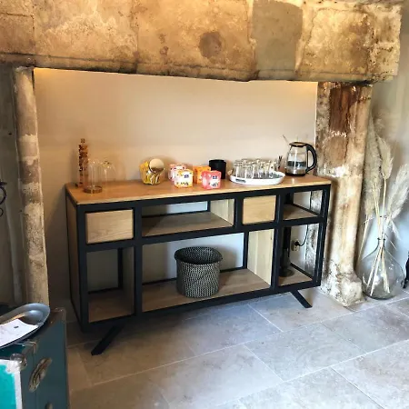 Maison Lapopie Et Bed and Breakfast