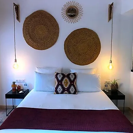 Maison Lapopie Et Отель типа 